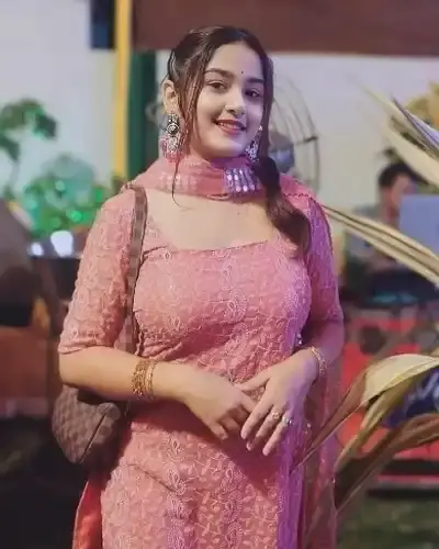Call Girls Khora Cash On Delivery